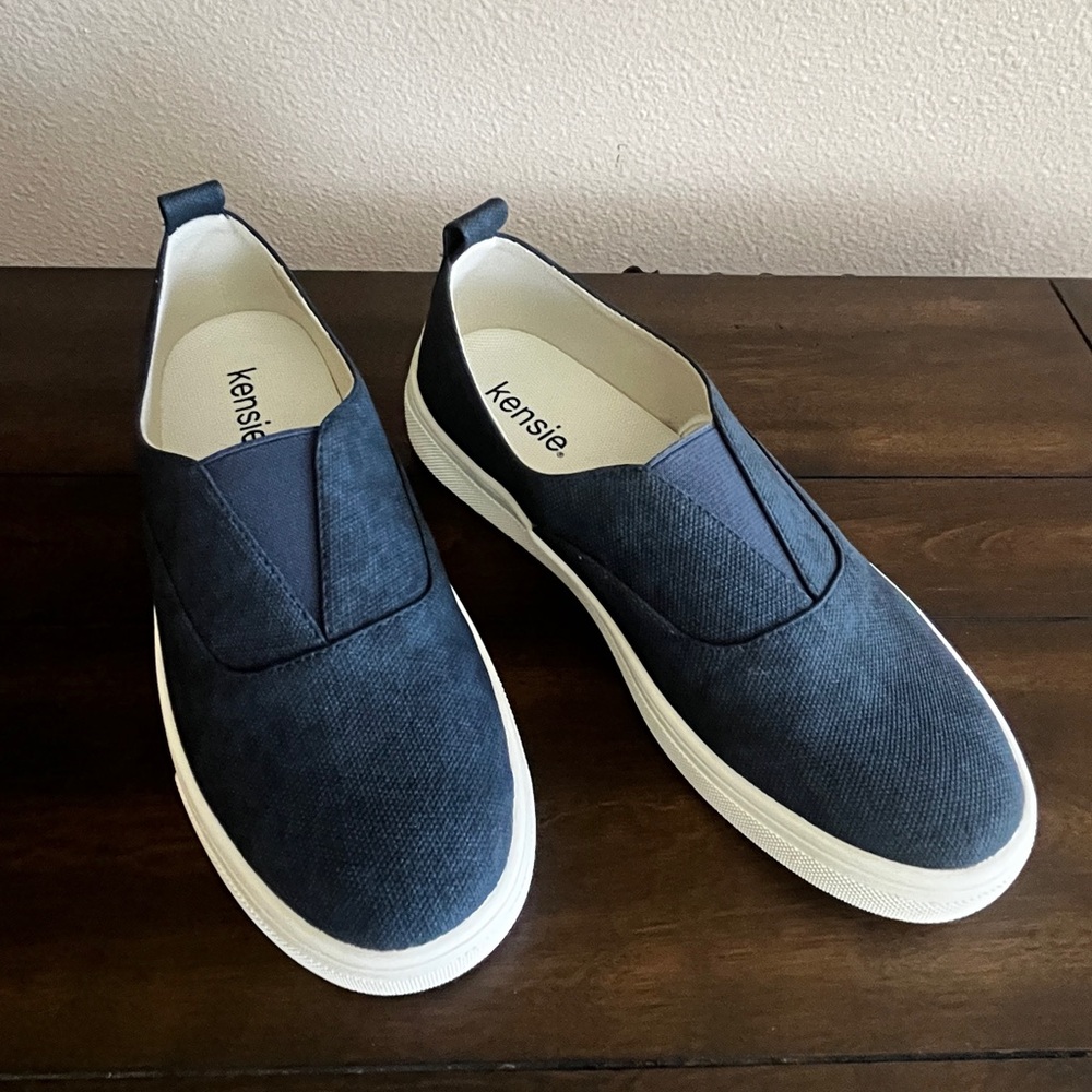 Kensie Navy Blue Casual Slip-Ons - Size 8